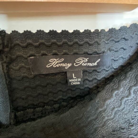 Honey Punch black box pleated bandage textured skater skirt stretch large - Picture 6 of 7